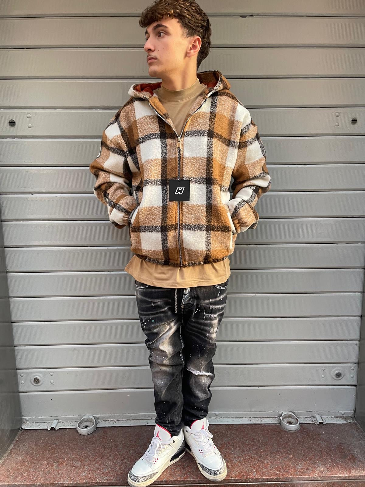 Giubbotto con cappuccio